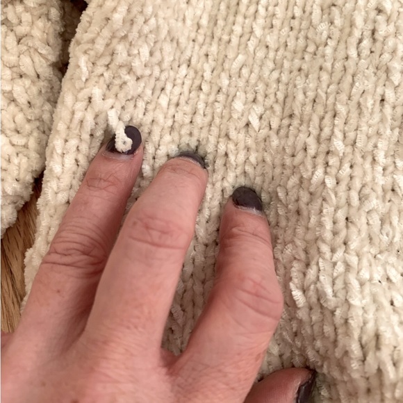 Sweater - Picture 5 of 13